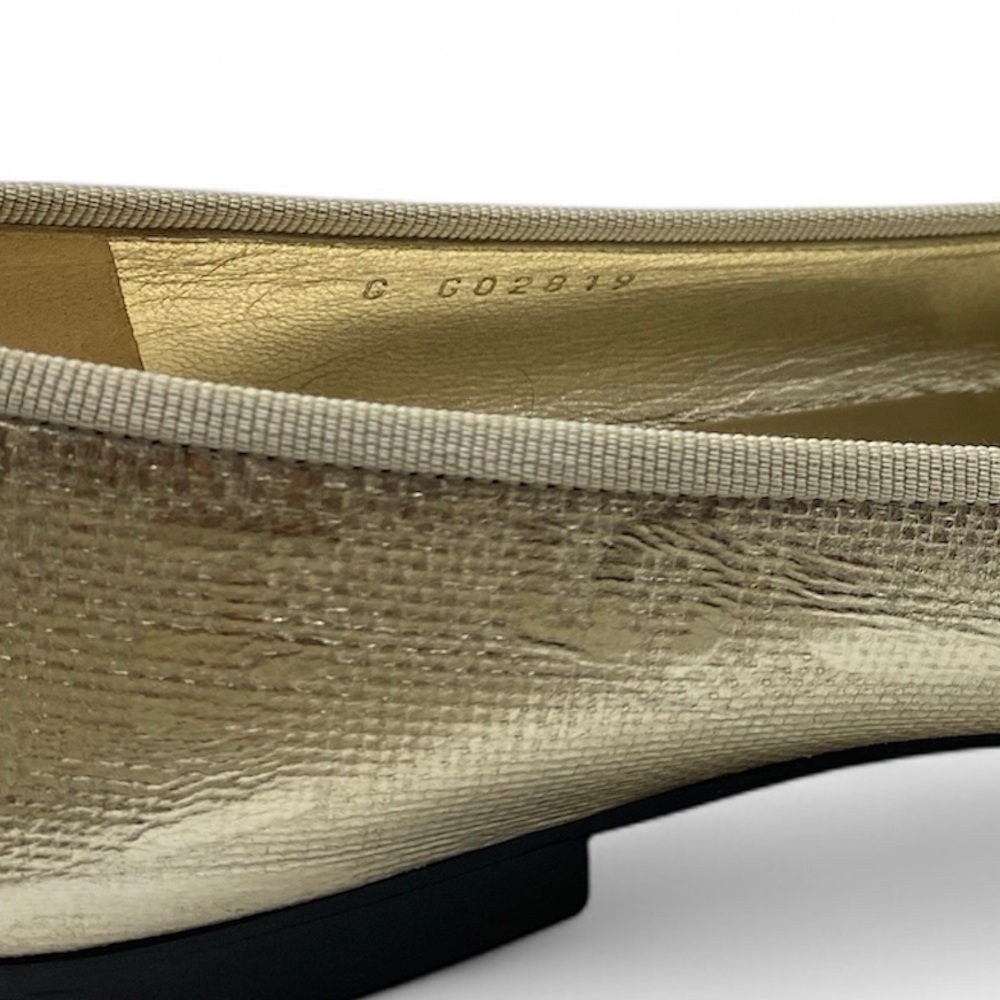 CHANEL Metallic Gold and Black Flats - Picture 13 of 13